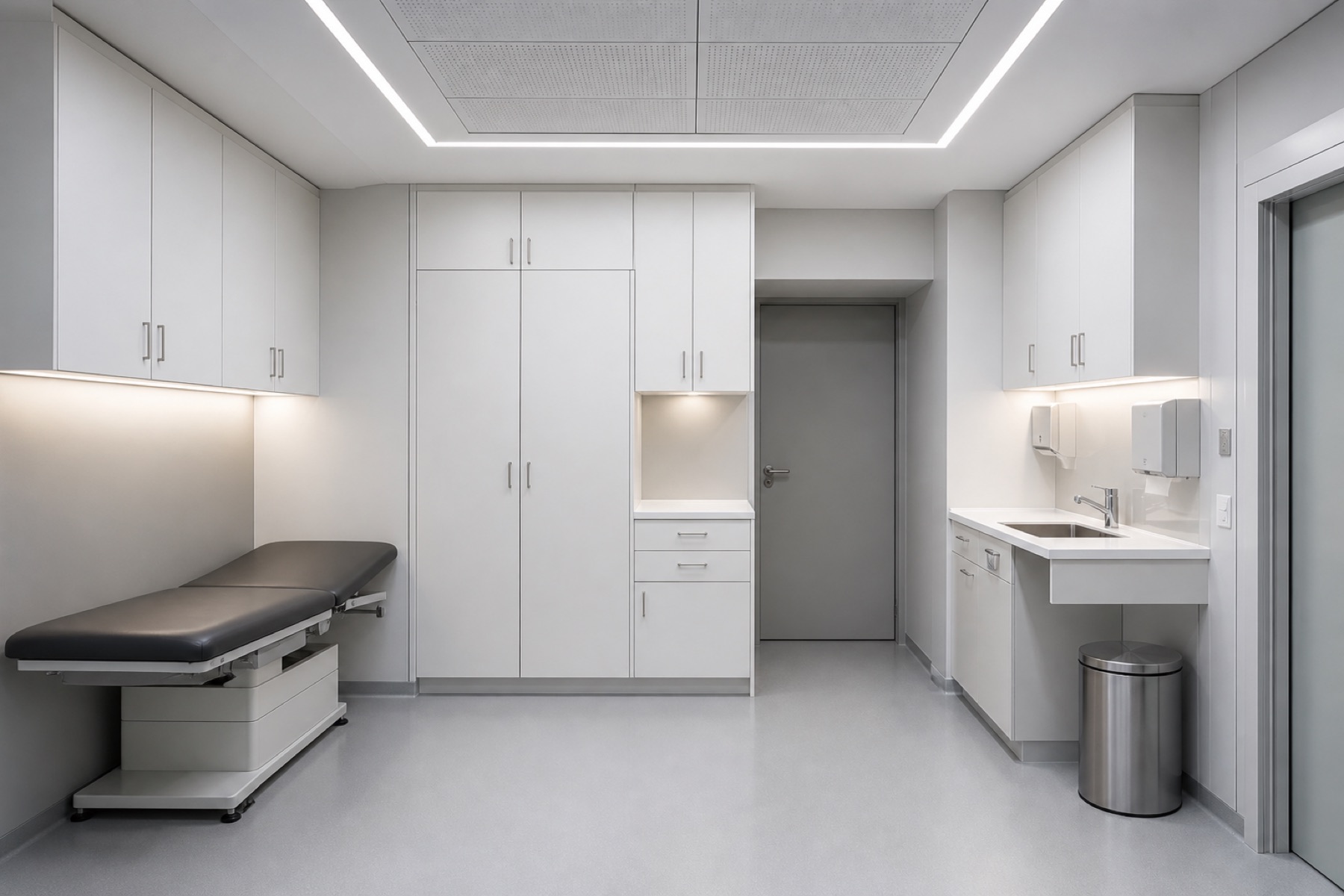 Small clinic with a protected continuity zone